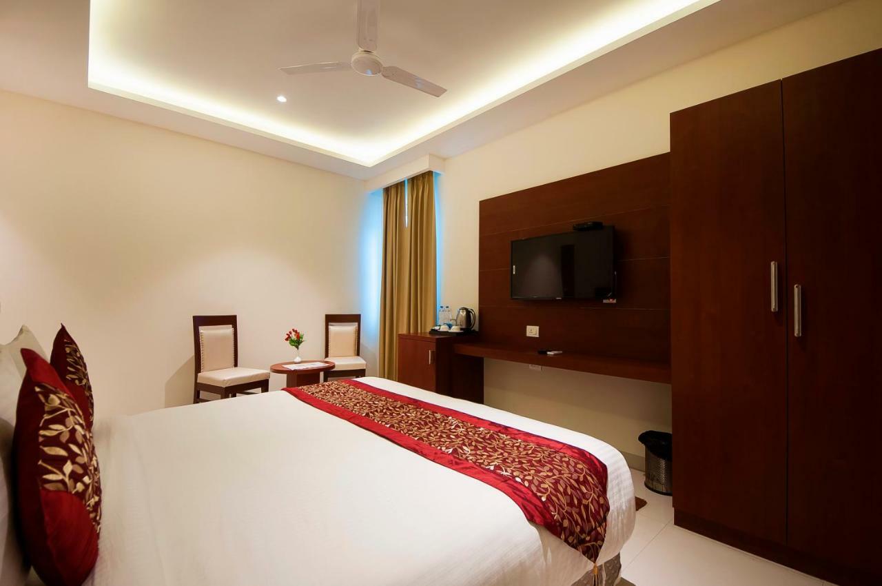 Hotel Z Suites- Delhi Igi Airport Ню Делхи Екстериор снимка