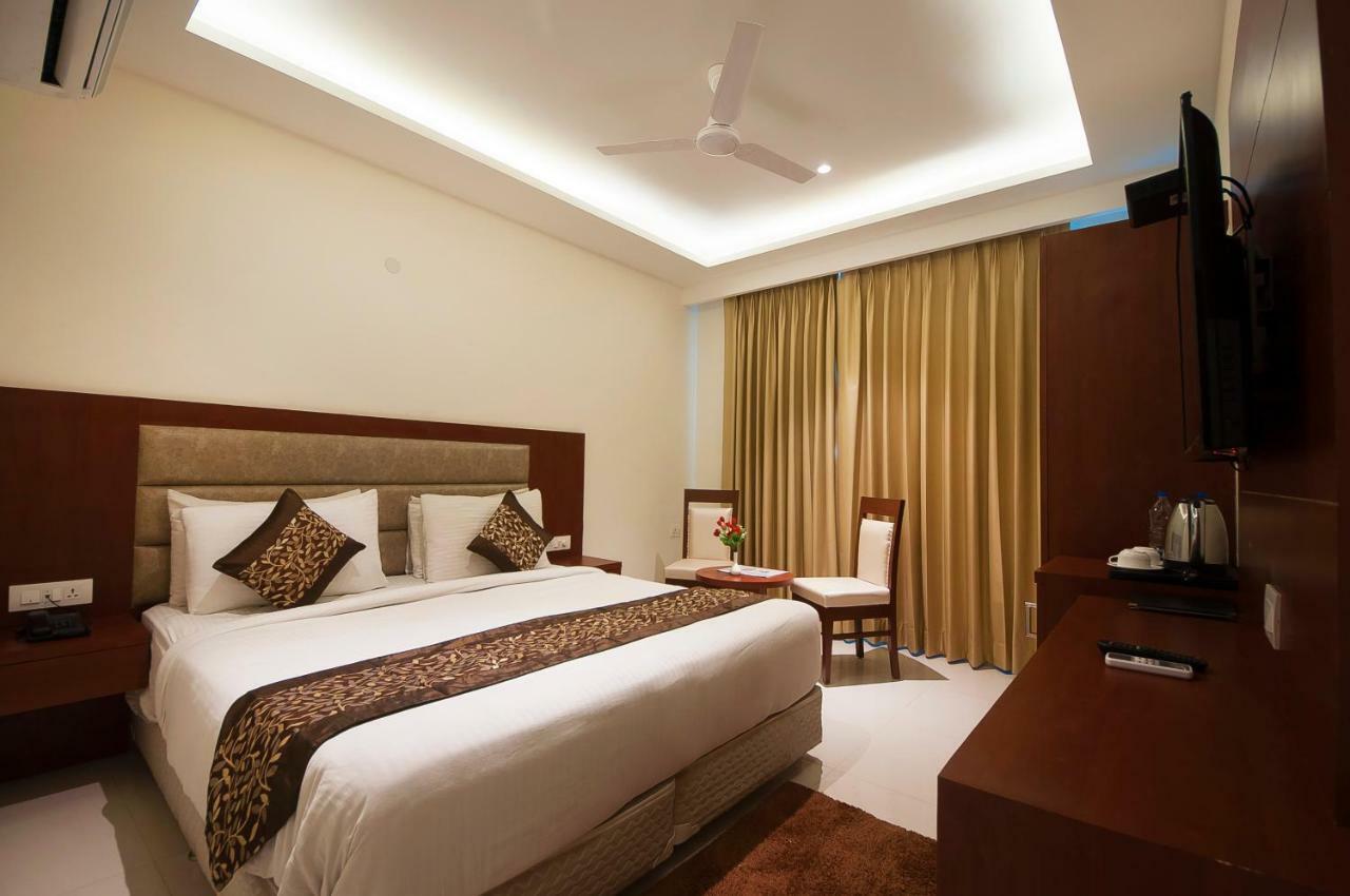 Hotel Z Suites- Delhi Igi Airport Ню Делхи Екстериор снимка