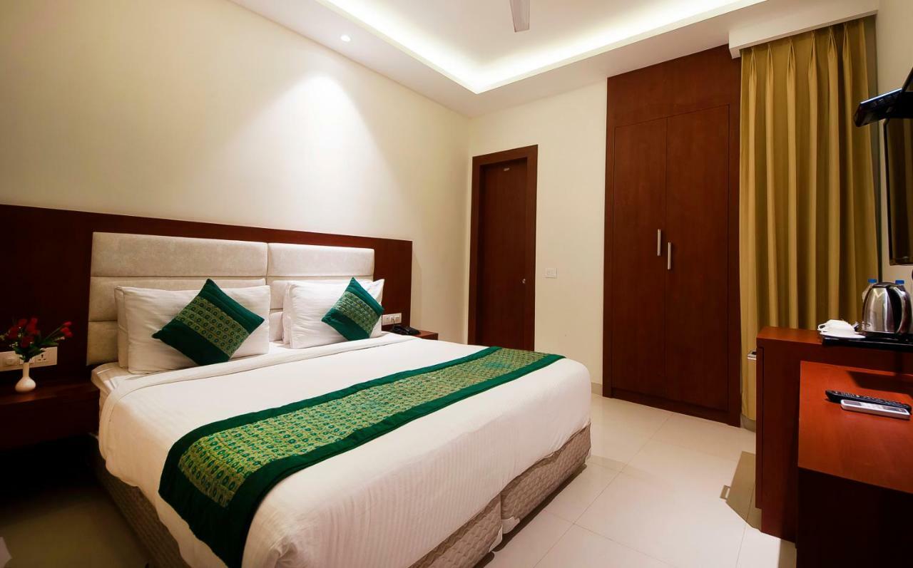 Hotel Z Suites- Delhi Igi Airport Ню Делхи Екстериор снимка