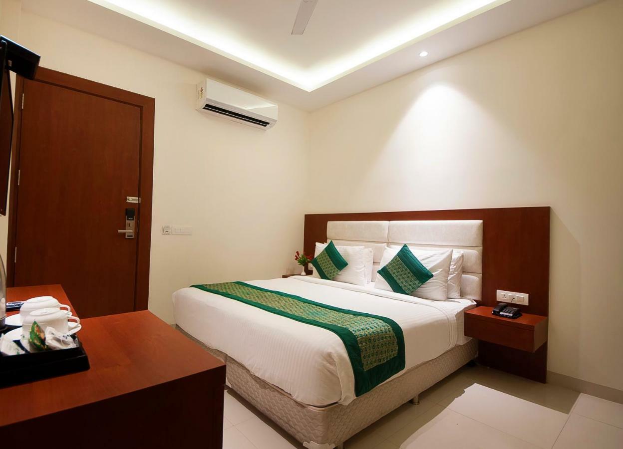 Hotel Z Suites- Delhi Igi Airport Ню Делхи Екстериор снимка