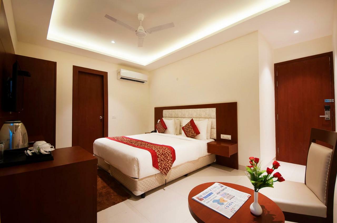 Hotel Z Suites- Delhi Igi Airport Ню Делхи Екстериор снимка