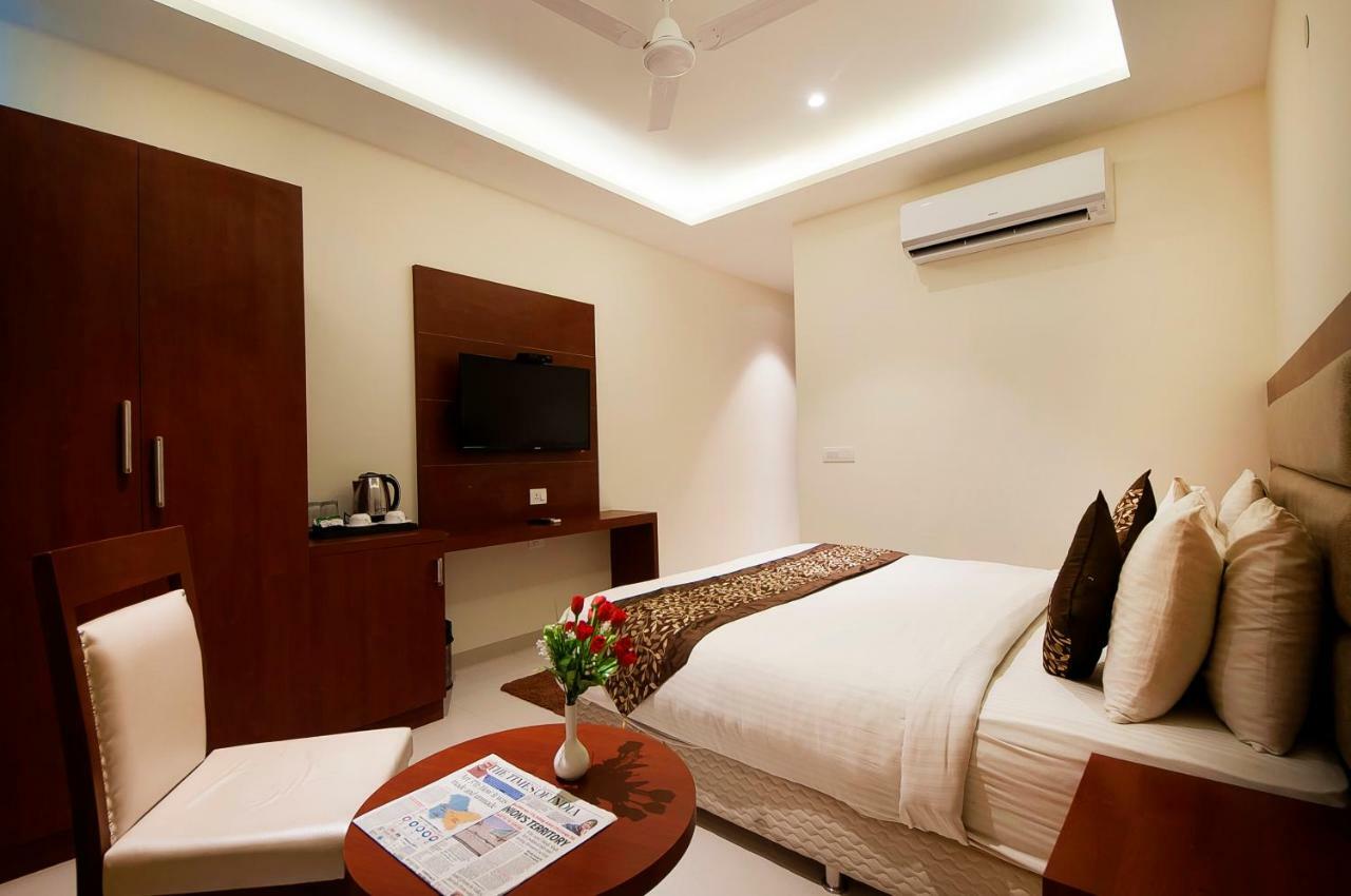 Hotel Z Suites- Delhi Igi Airport Ню Делхи Екстериор снимка