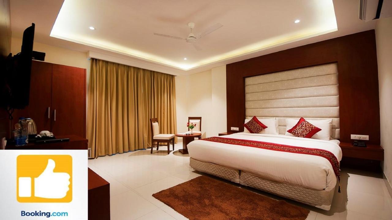 Hotel Z Suites- Delhi Igi Airport Ню Делхи Екстериор снимка